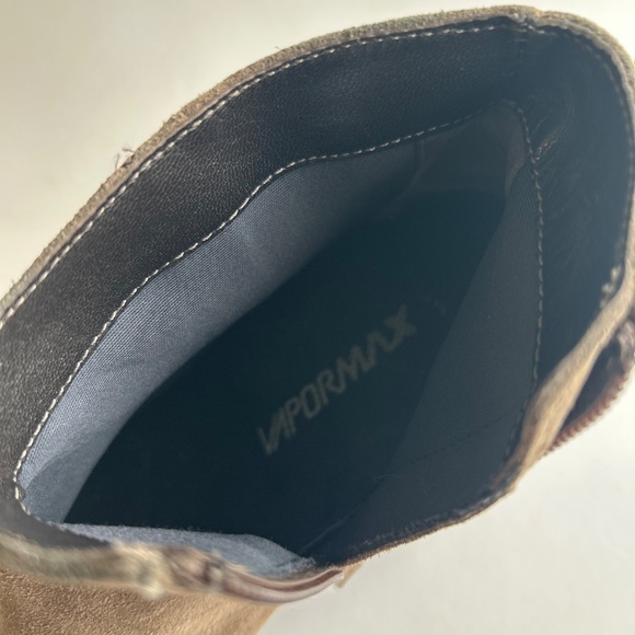 Aquatalia Brown Suede Genuine Leather Rubber Outsole Ankle Wedge Boots size 7.5 - Picture 16 of 16